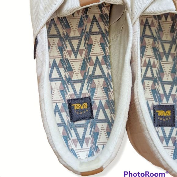 Teva Willow Slip on women's sz 7.5 fits like a wide 38.5 excellent condition - Picture 11 of 12
